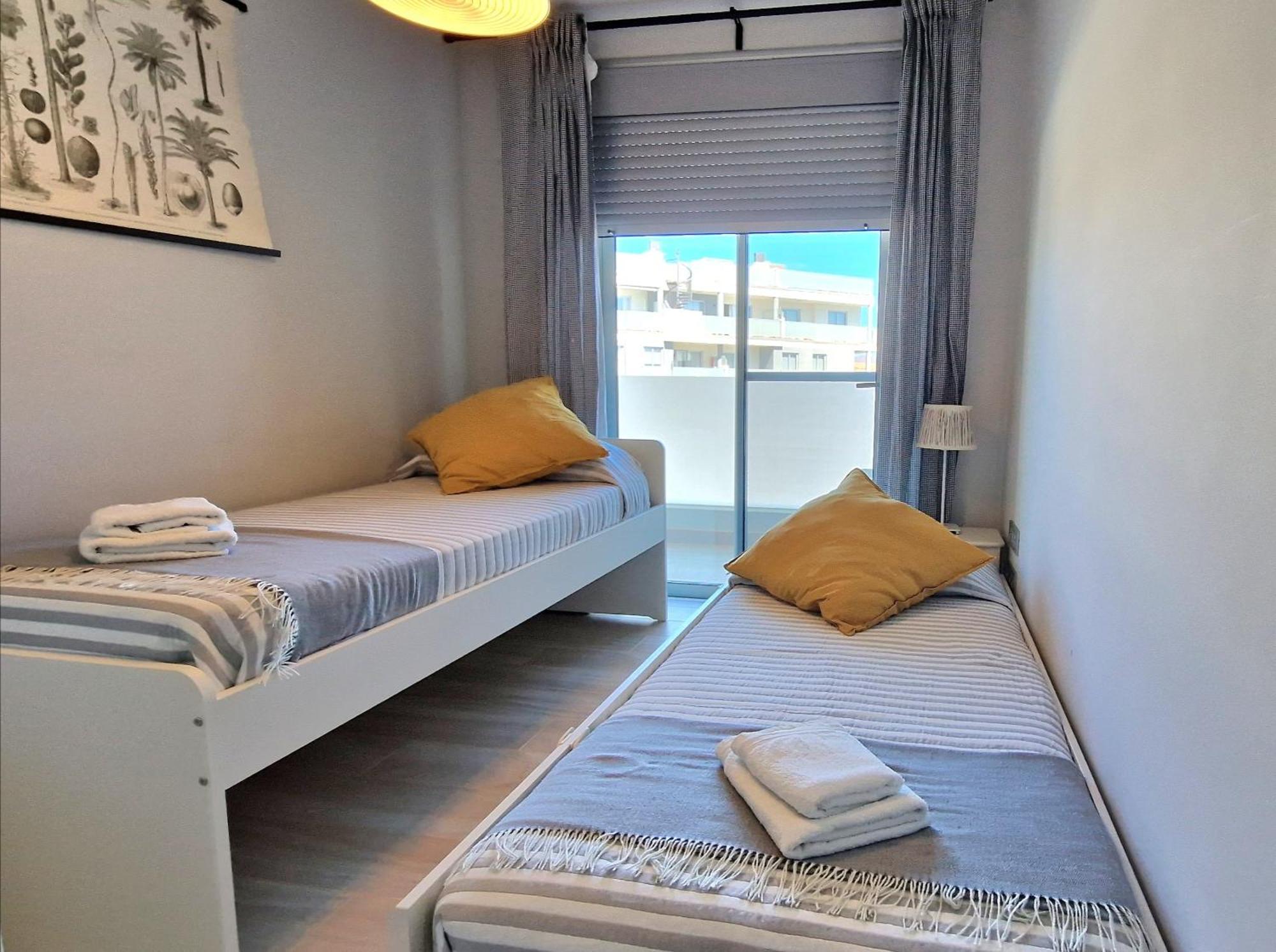 Amplio Y Comodo Apartamento. 格拉纳迪利亚-德阿沃纳 外观 照片